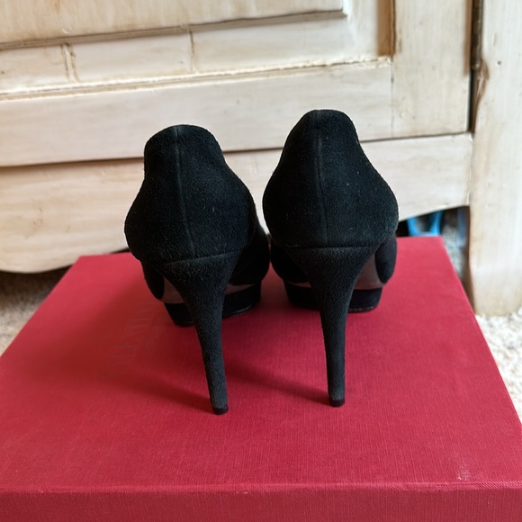 Tory Burch Black Suede Heels - Picture 4 of 5